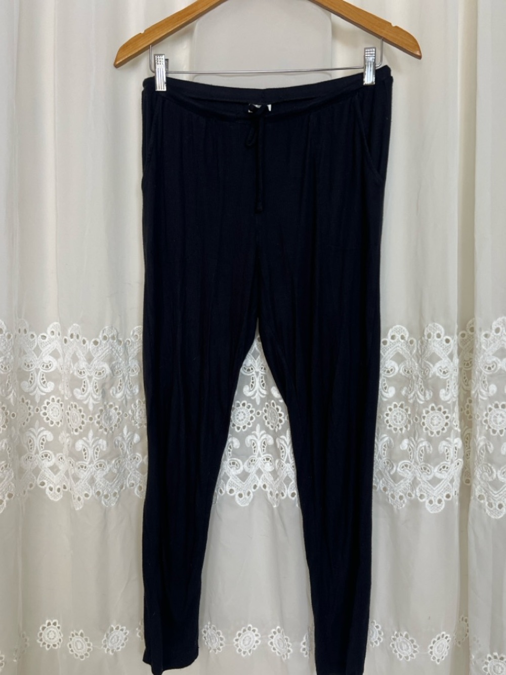 Soma Small Ribbed Drapey Soft Black Ankle Lounge Rayon Comfy Cozy Pajama Bottoms - Picture 3 of 11